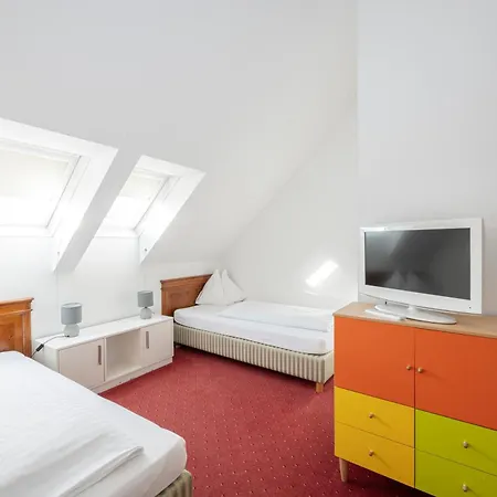 Otel Moerisch Seeboden