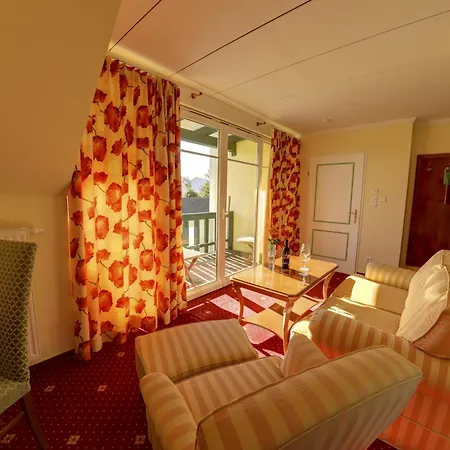 Moerisch 4*